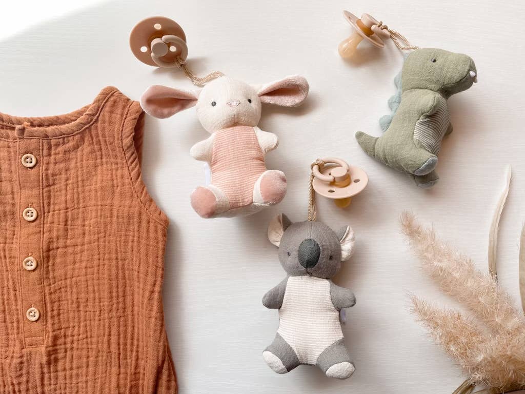 Itzy Ritzy - *NEW OPTIONS* Bitzy Pal Natural Rubber Pacifier & Plush