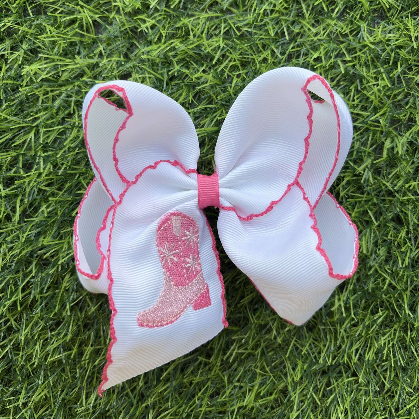 5.5" Embroidered western boot with moon stitch trim hair bow