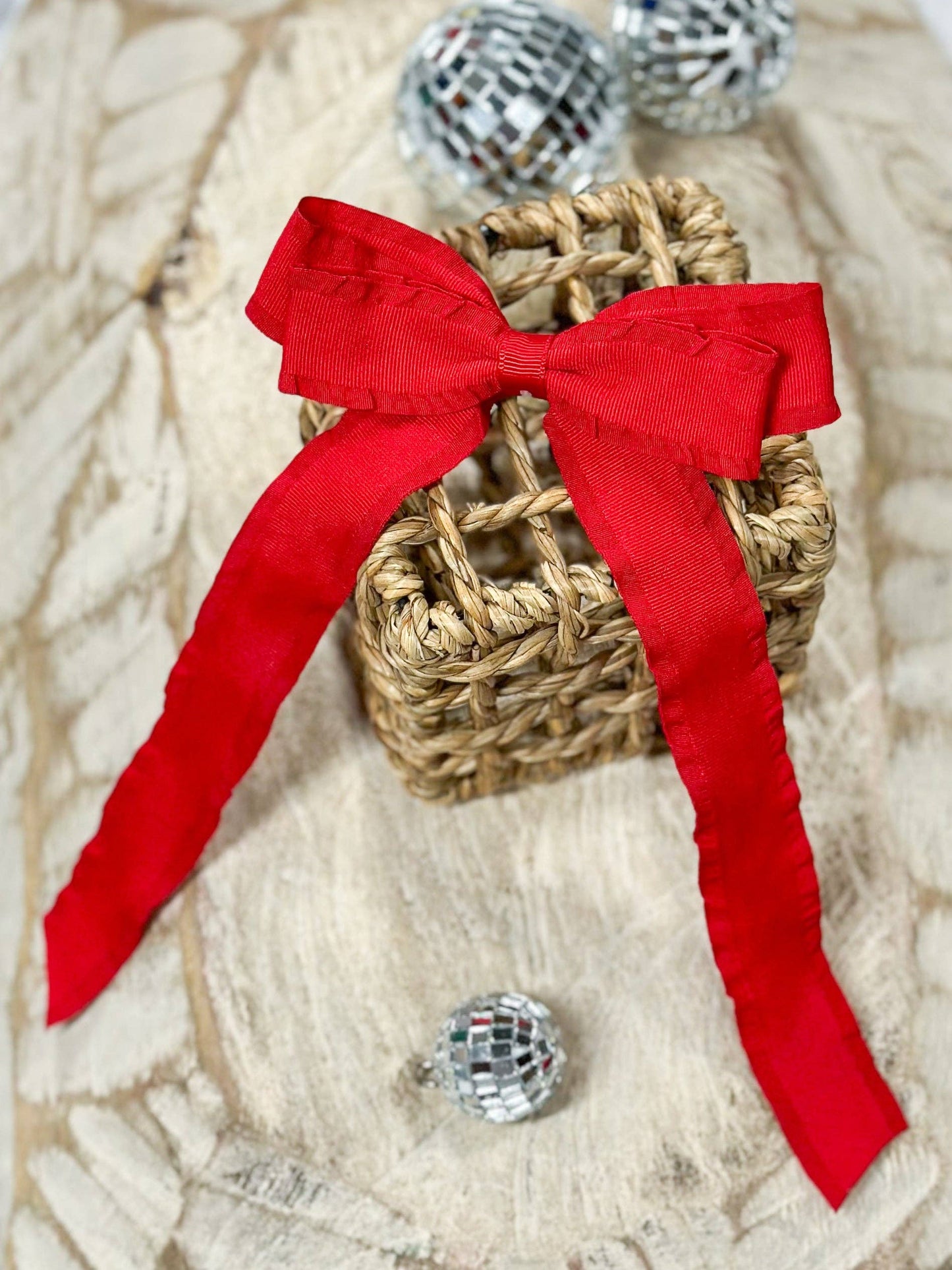 Ruffle Edge Ribbon Hair Bow