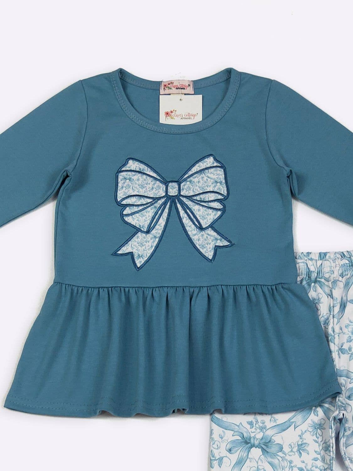 Clover Cottage - Bow Belle Girls Set - embroidery