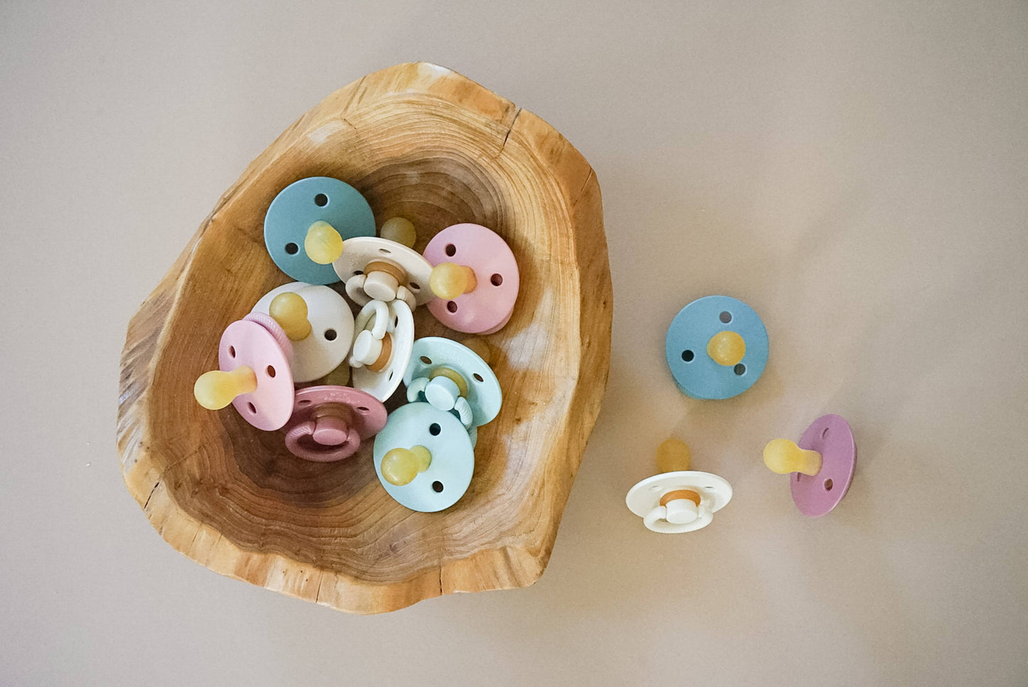 Itzy Ritzy - Itzy Soother™ Natural Rubber Paci Sets