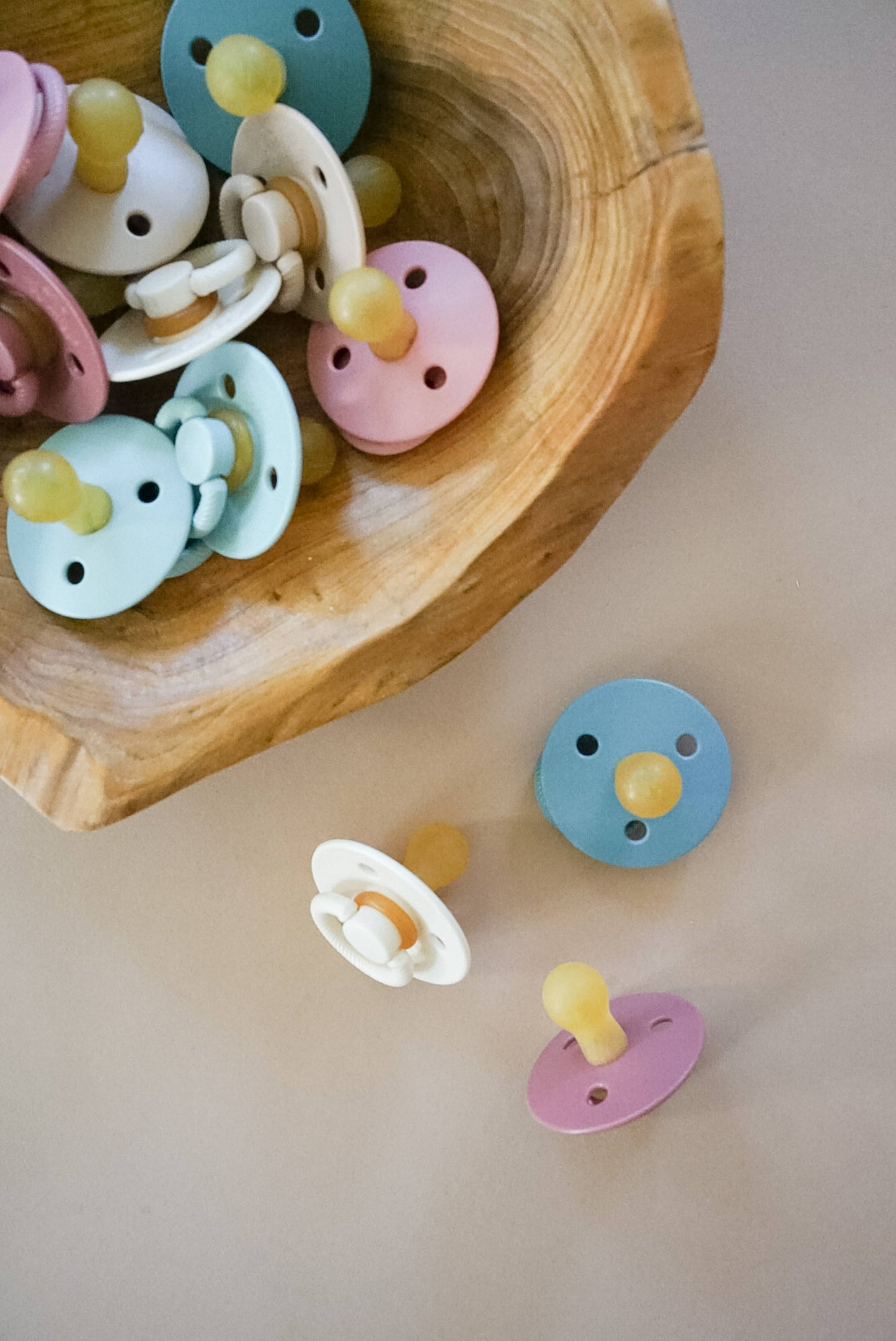Itzy Ritzy - Itzy Soother™ Natural Rubber Paci Sets