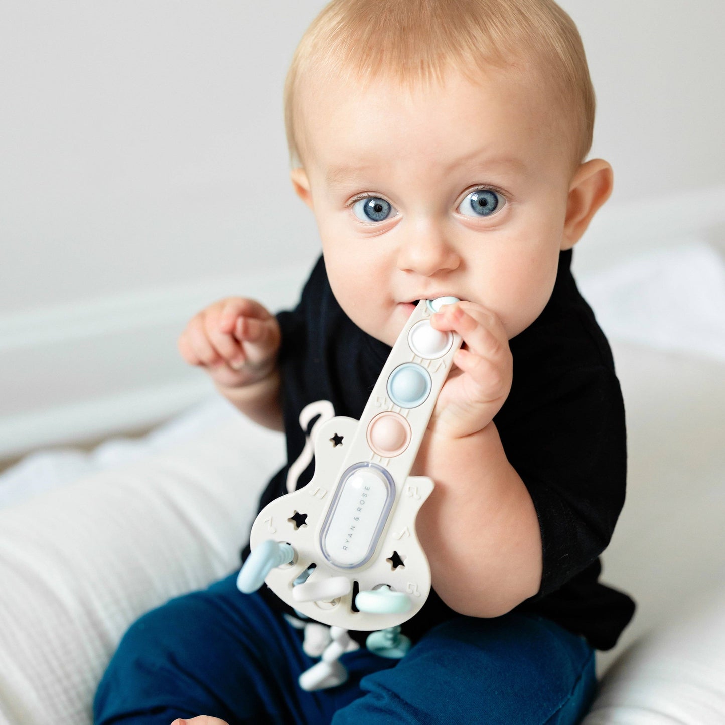 Rockin' Guitar Toy