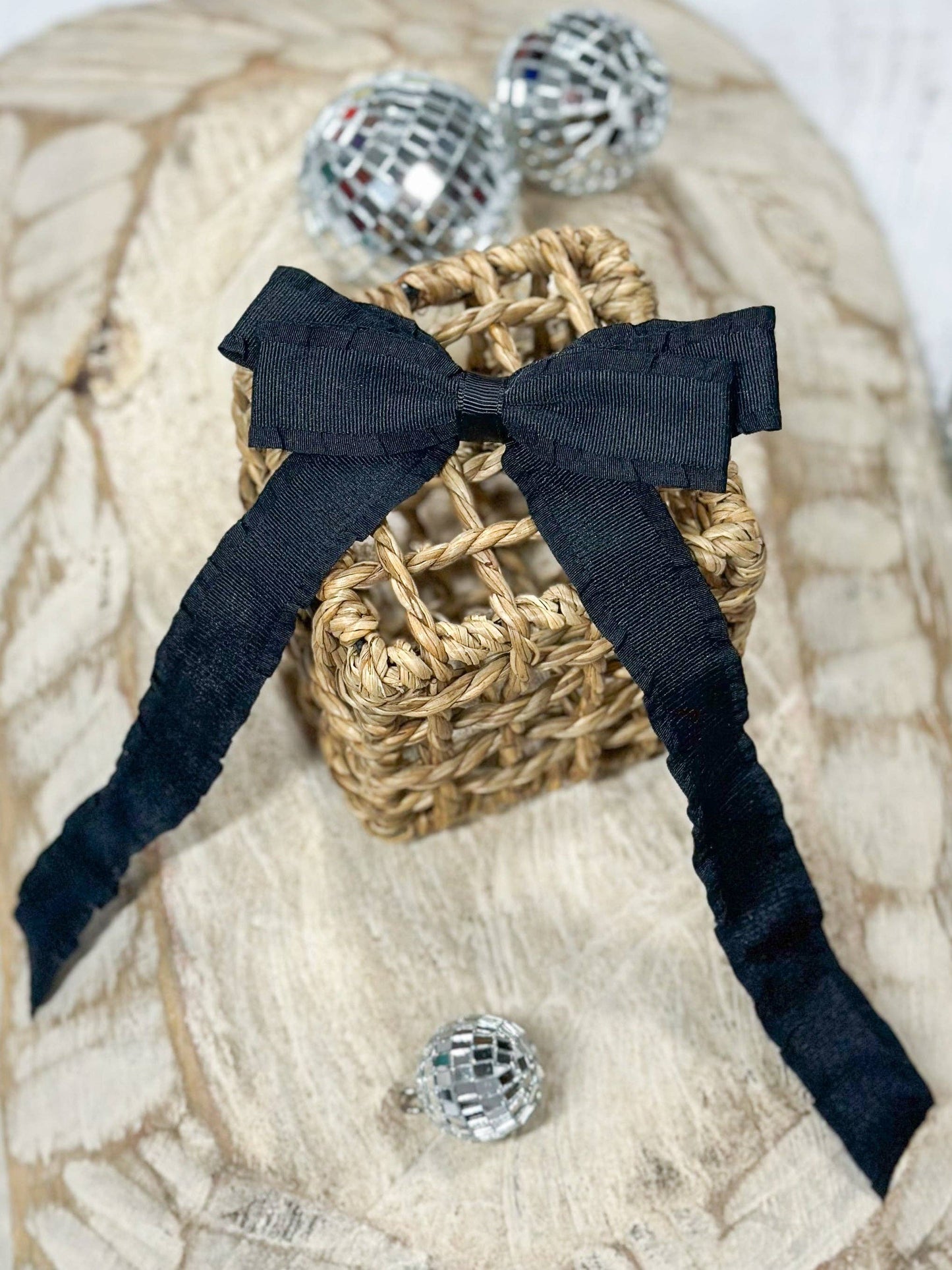 Ruffle Edge Ribbon Hair Bow