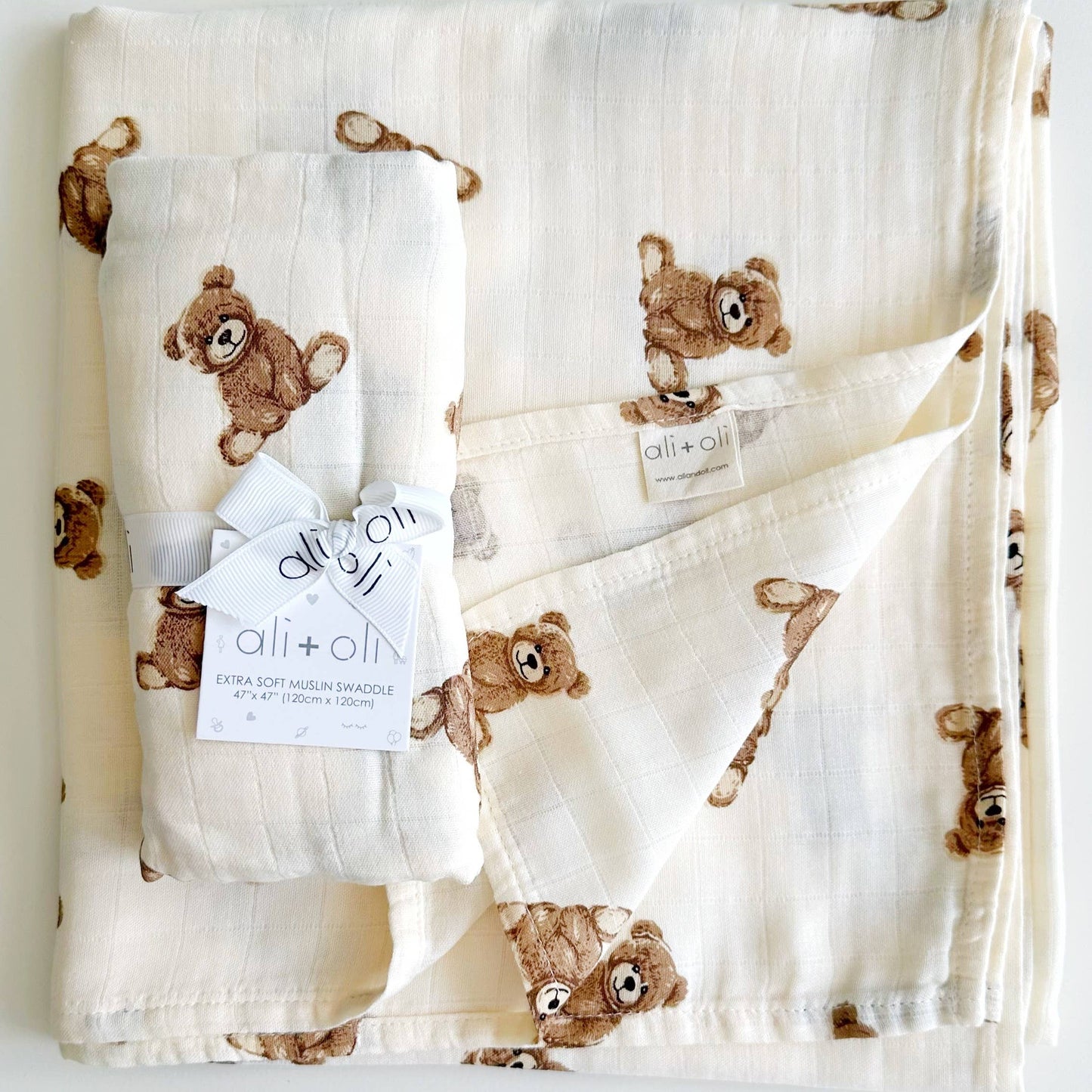 Ali+Oli - Bamboo Muslin Swaddle Baby Blanket (Teddy Bear)