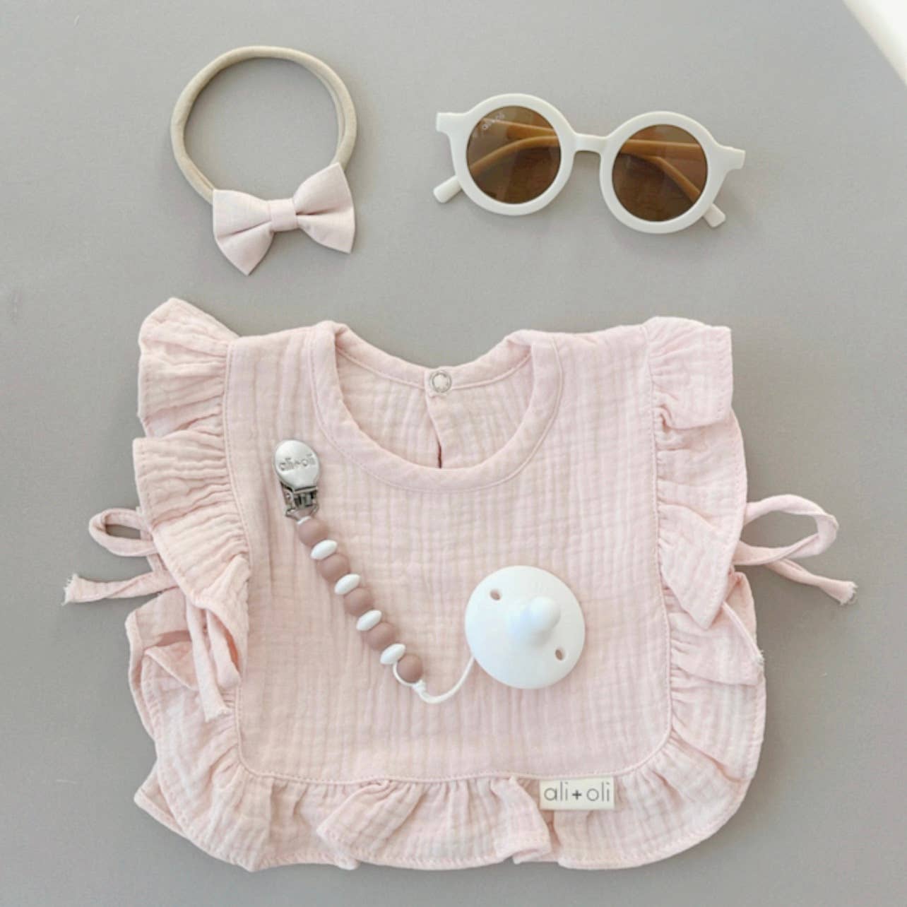 Ali+Oli - Muslin Cotton Ruffle Baby Bib (Pink)