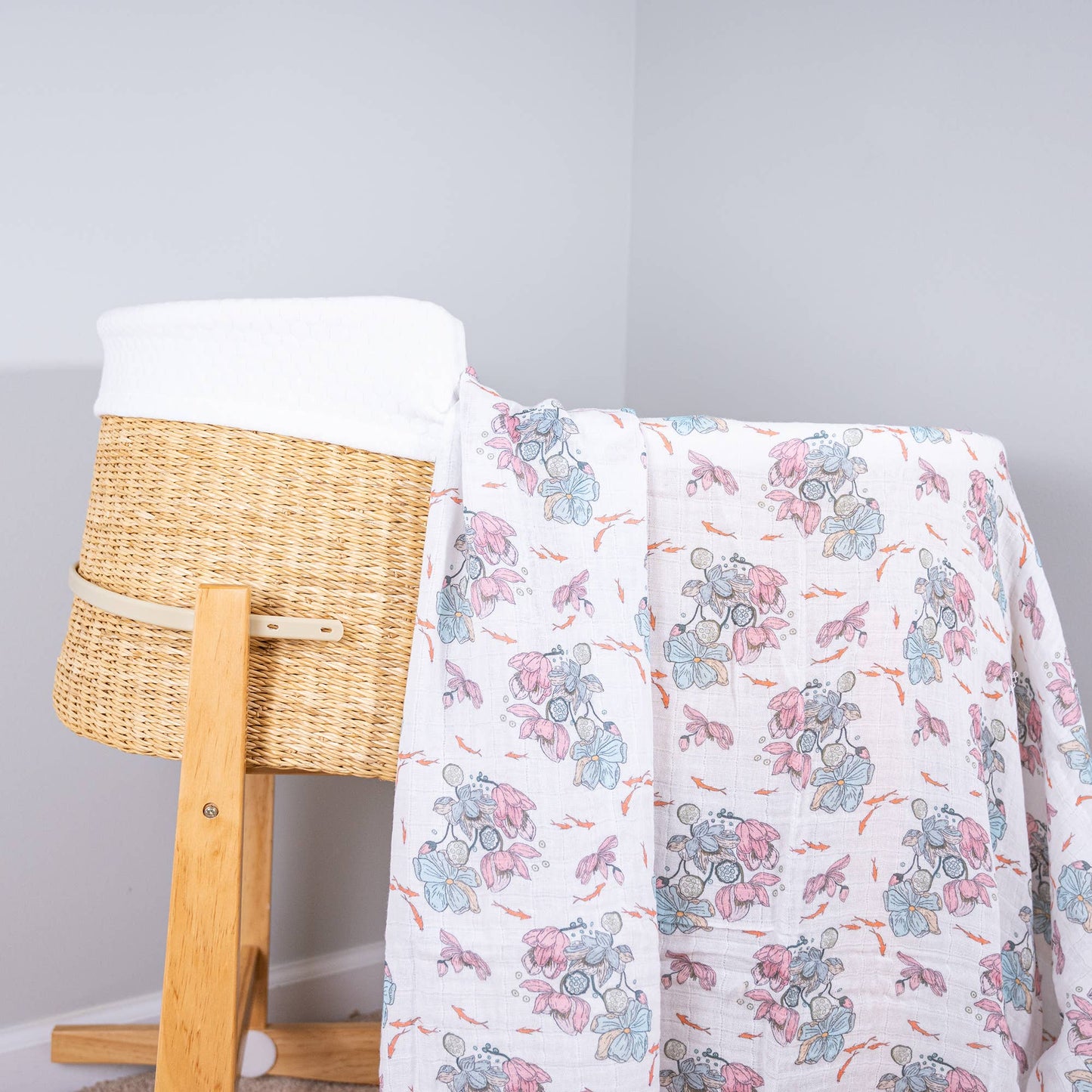 LollyBanks - Little Lotus Bloom Baby Muslin Swaddle Blanket