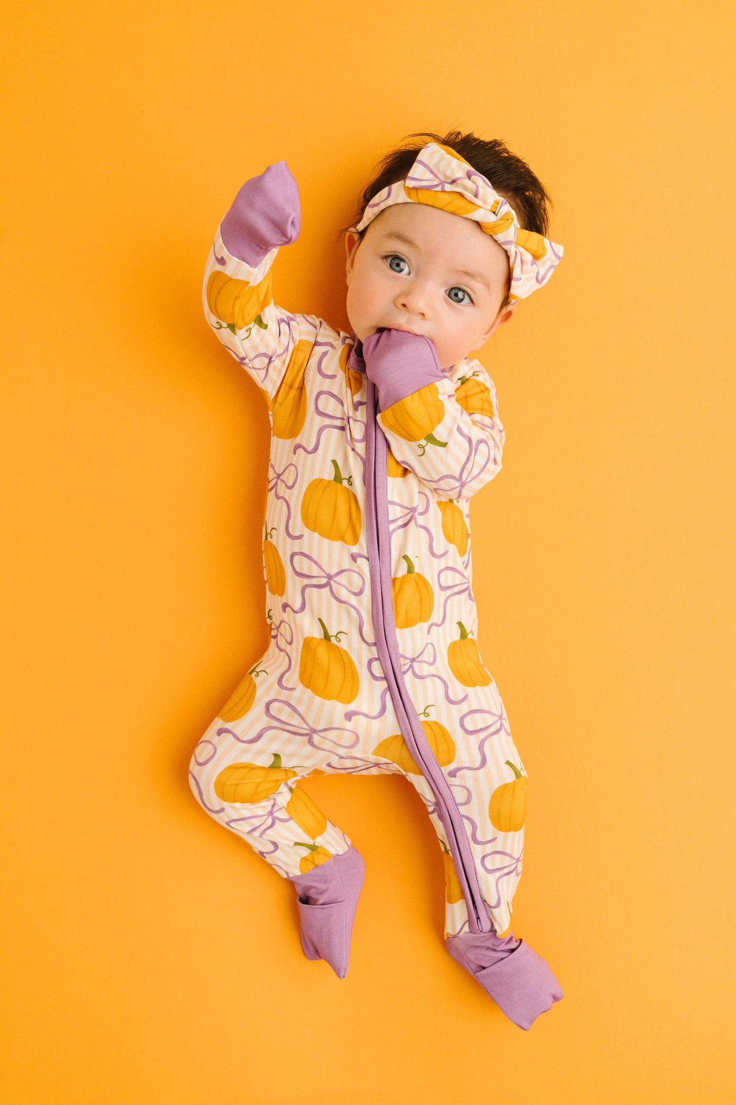 Little One Shop - Pumpkin & Bows Bamboo Sleeper
