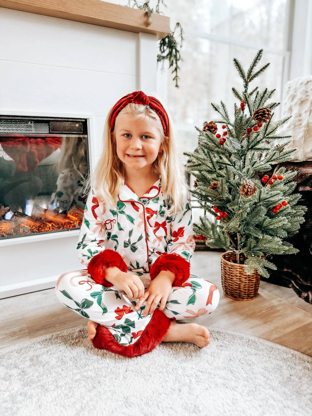 Holiday Bow Print Christmas Pajama Set