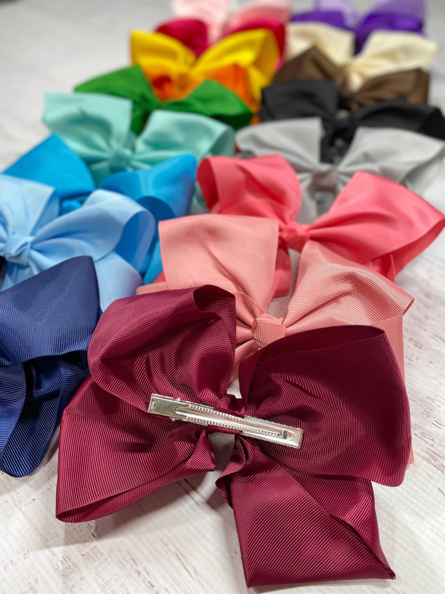 The Hair Bow Company - Texas Size Grosgrain Hair Bow - Alligator Clip - 6.5"