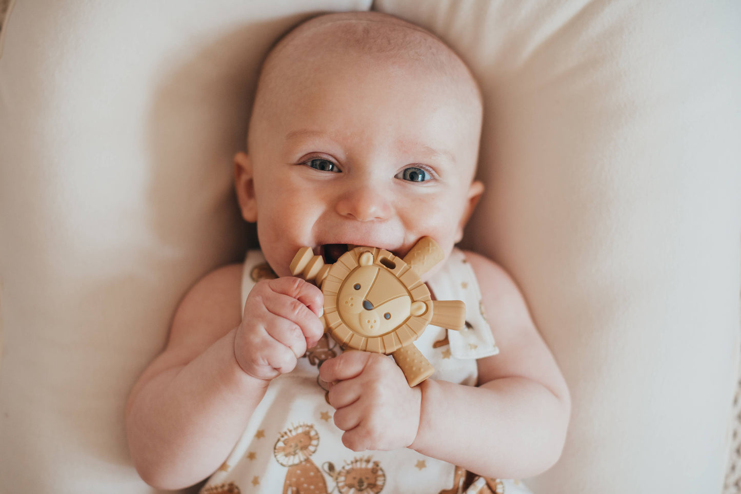 Itzy Ritzy - Ritzy Teether™ Baby Molar Teether