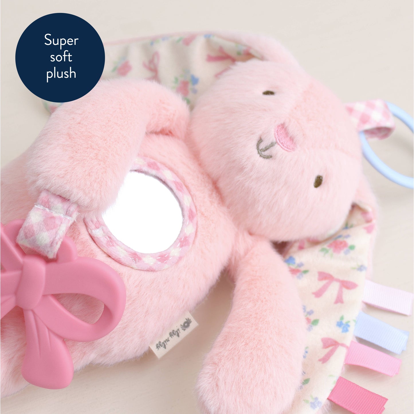Itzy Ritzy - *NEW* Pink Bunny Bitzy Traveler™