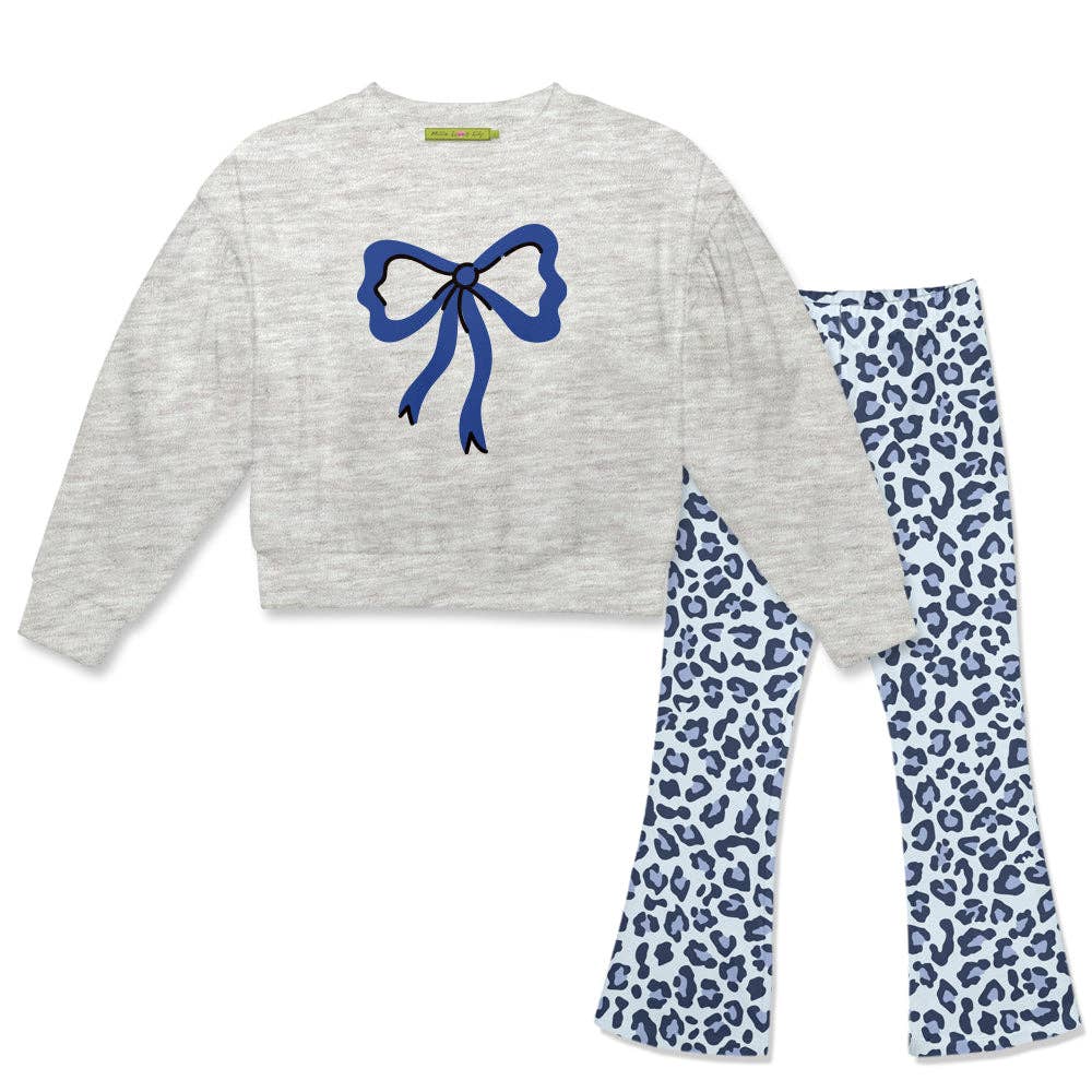 Kids Gray Crewneck Sweatshirt & Skin Print Flare Leggings