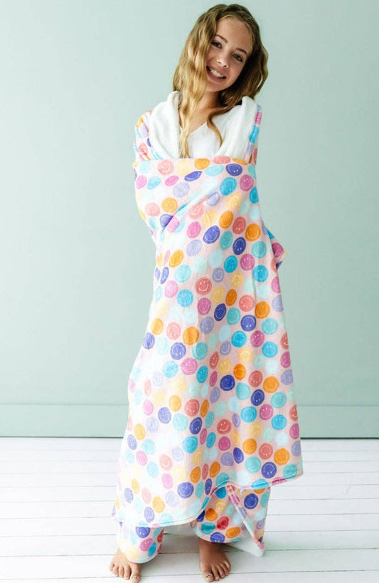 Macaron + Me - Plush Blanket-Smiles