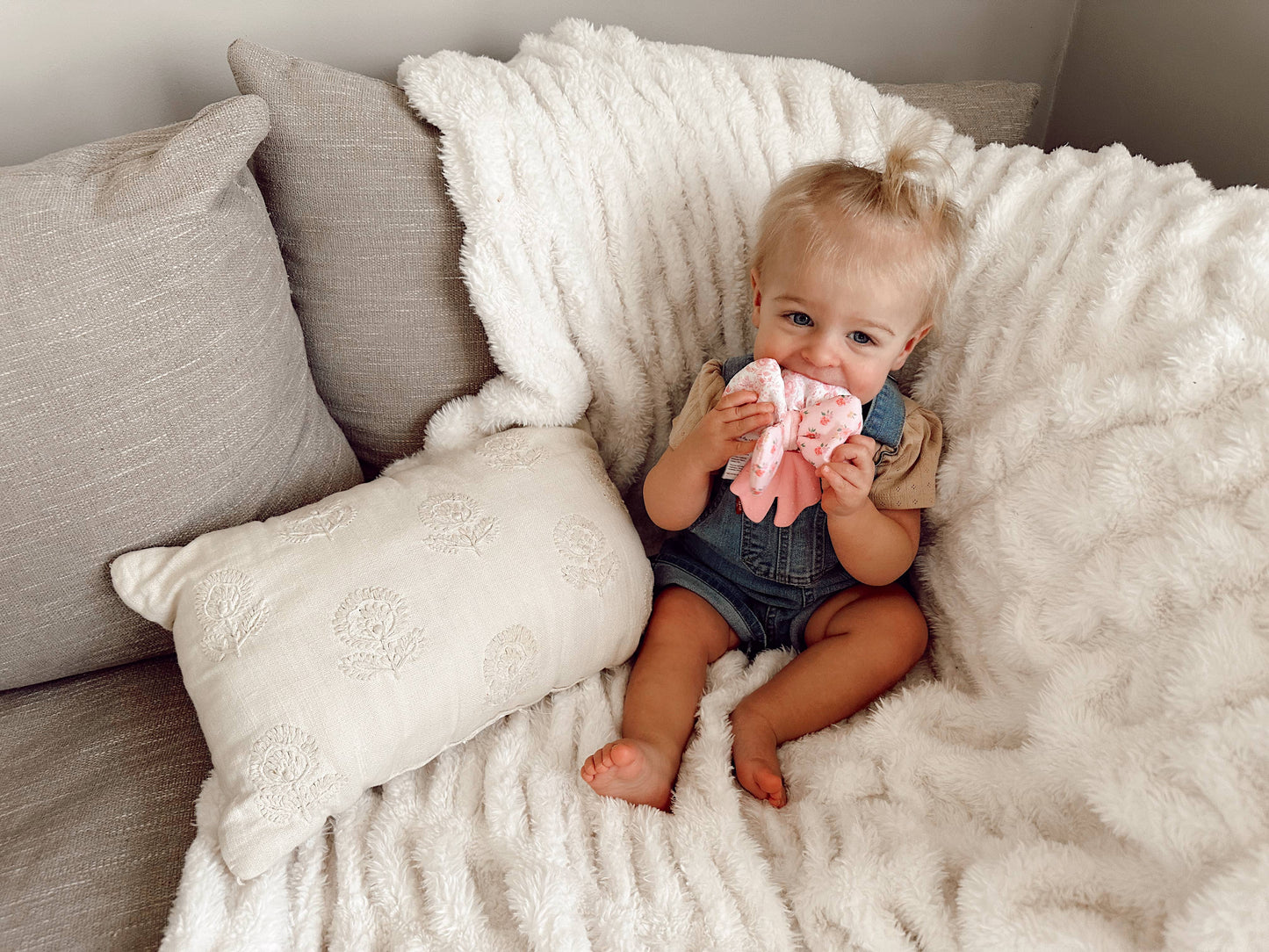 Itzy Ritzy - *NEW* Bow Sweetie Crinkle™