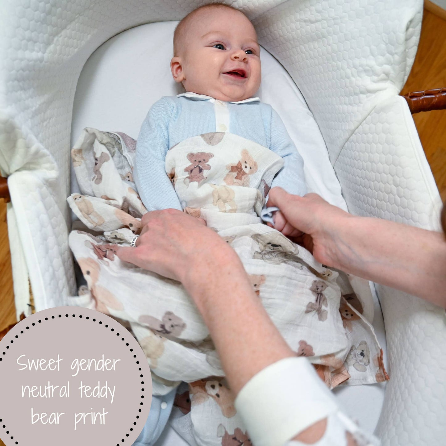 LollyBanks - Bear Hugs Baby Swaddle Blanket