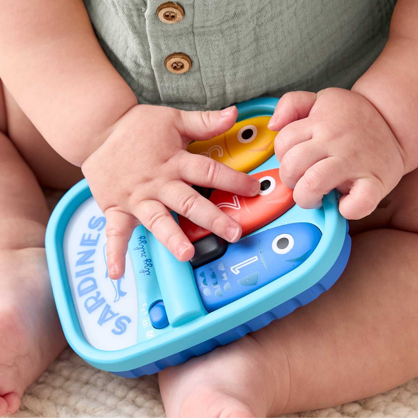Itzy Ritzy - *NEW* Bitzy Tunes™ Sardines - Light-up Interactive Piano Toy