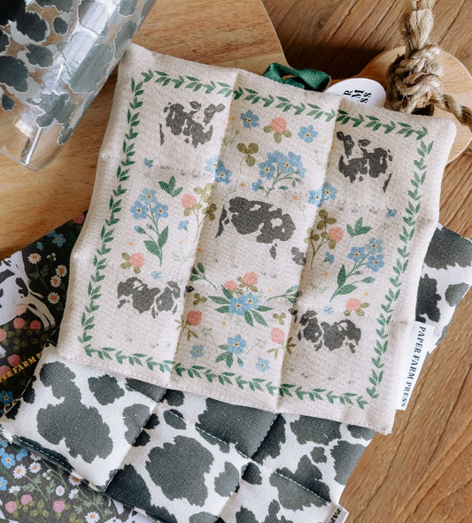 Milk Cows and Flowers Pot Holder Set