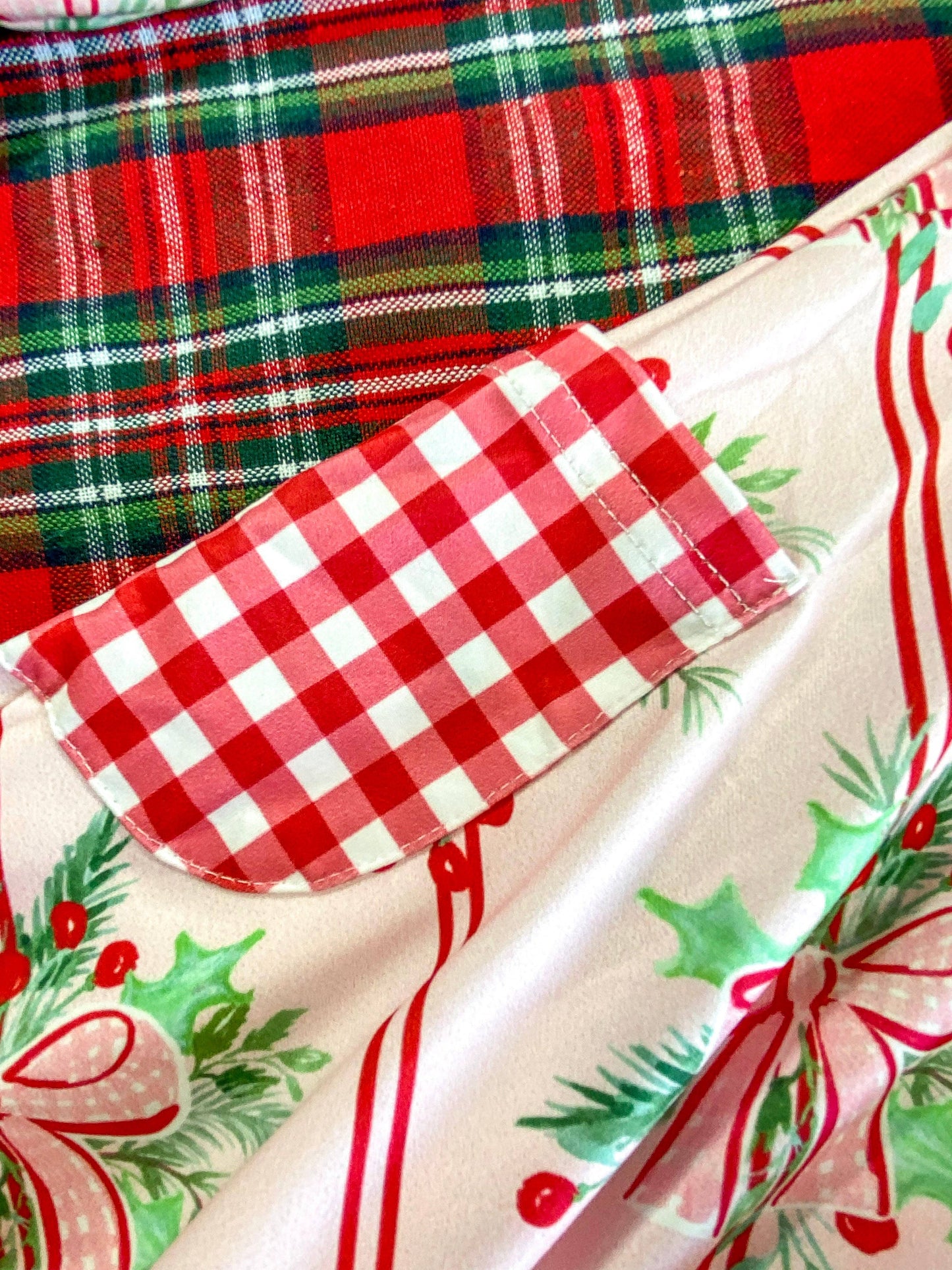 TheHolly Bows &