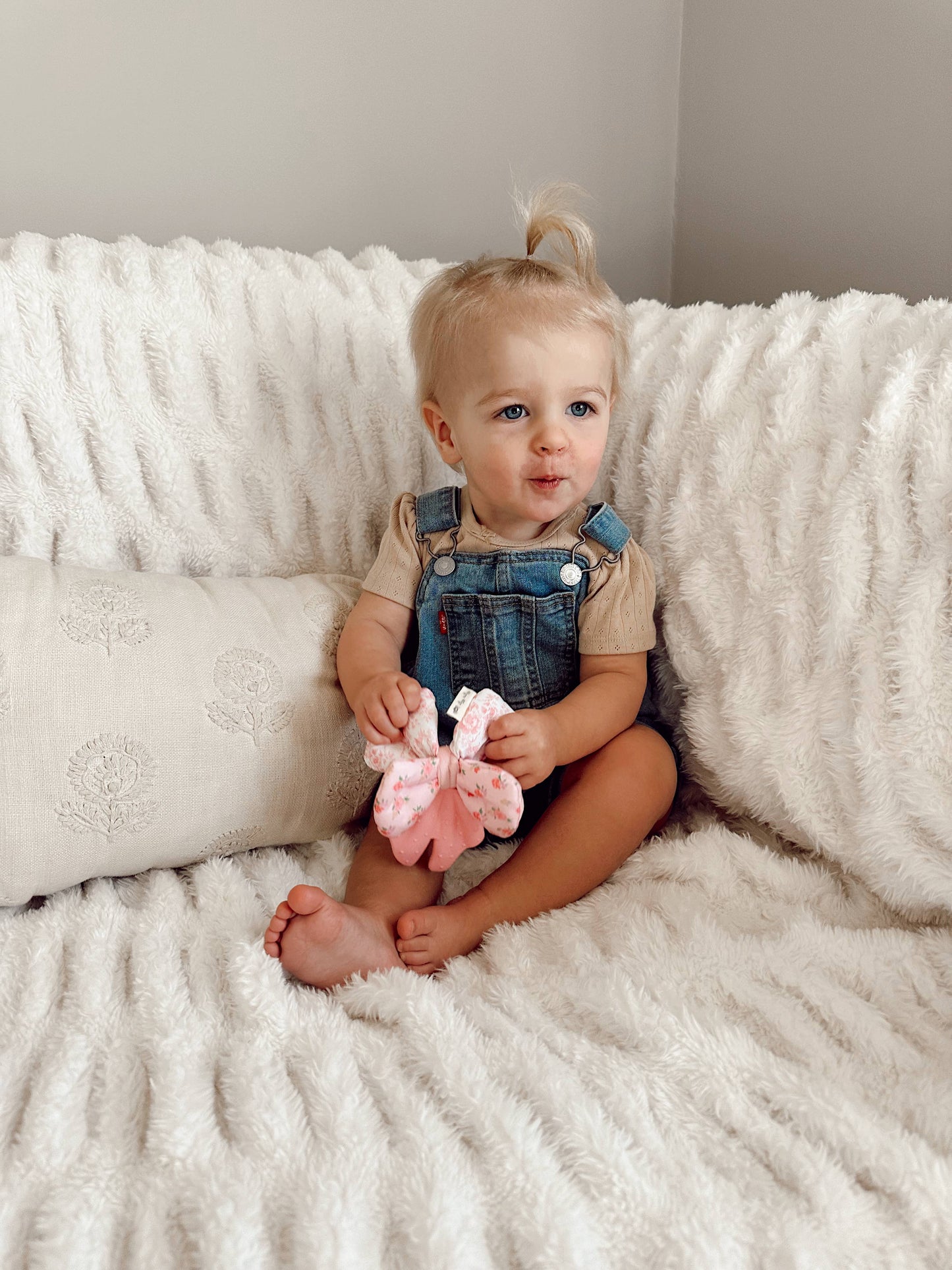 Itzy Ritzy - *NEW* Bow Sweetie Crinkle™