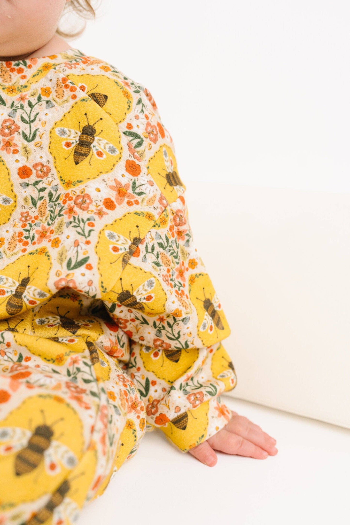 Little One Shop - Sweet Bee Sweatsuit