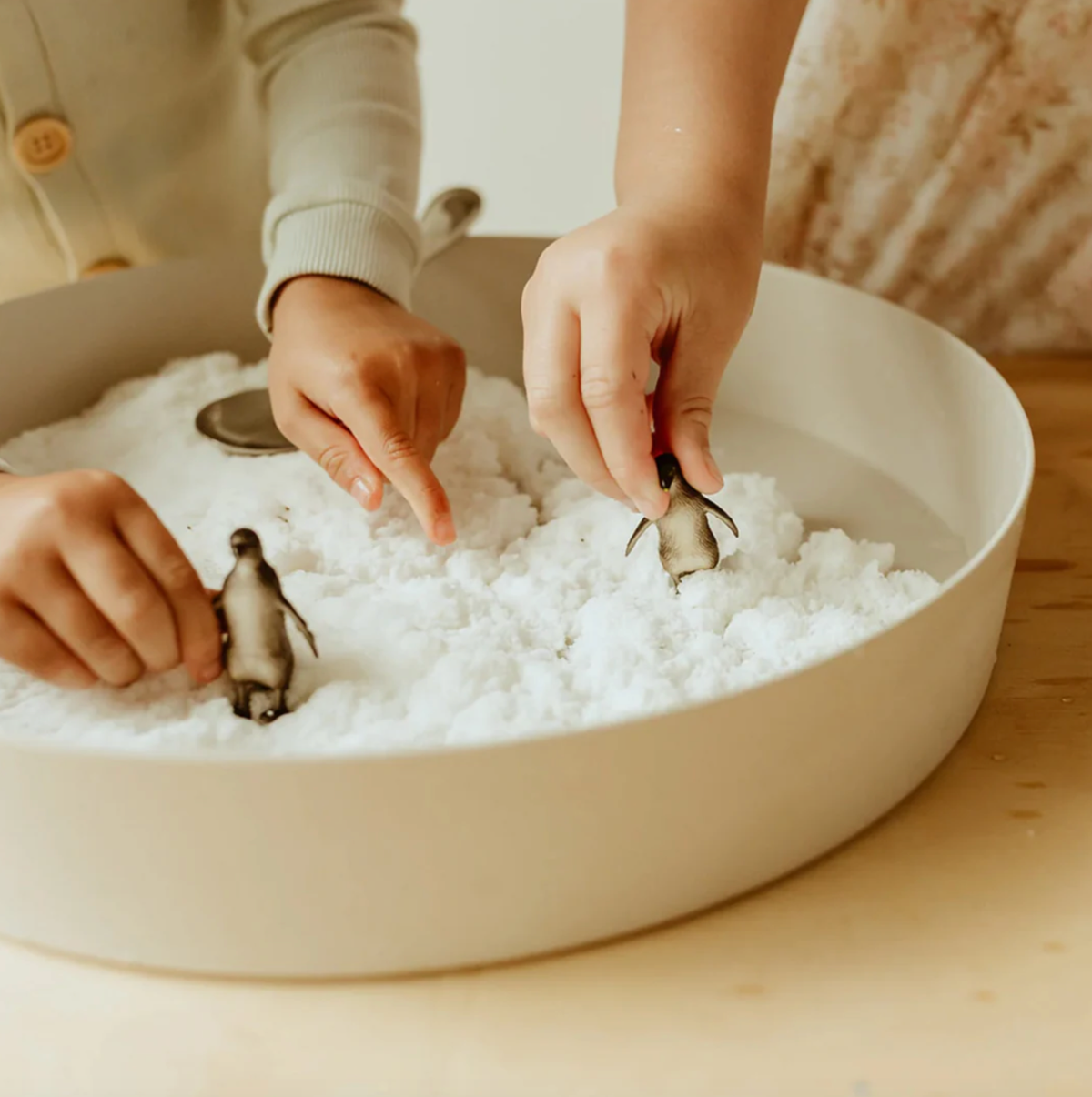 Glo Pals - Sensory Snow - White