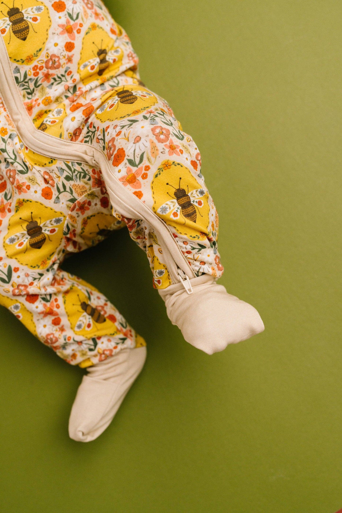 Little One Shop - Sweet Bee Bamboo Sleeper