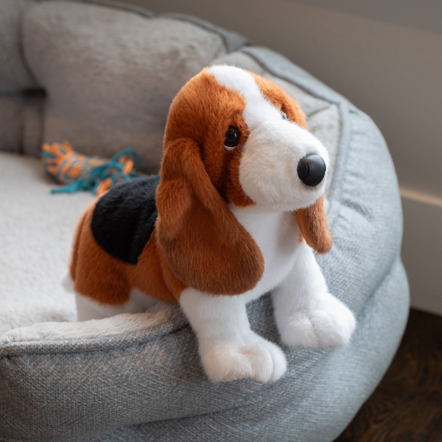 The Petting Zoo -  Basset Hound Dog Medium 12" (30cm)