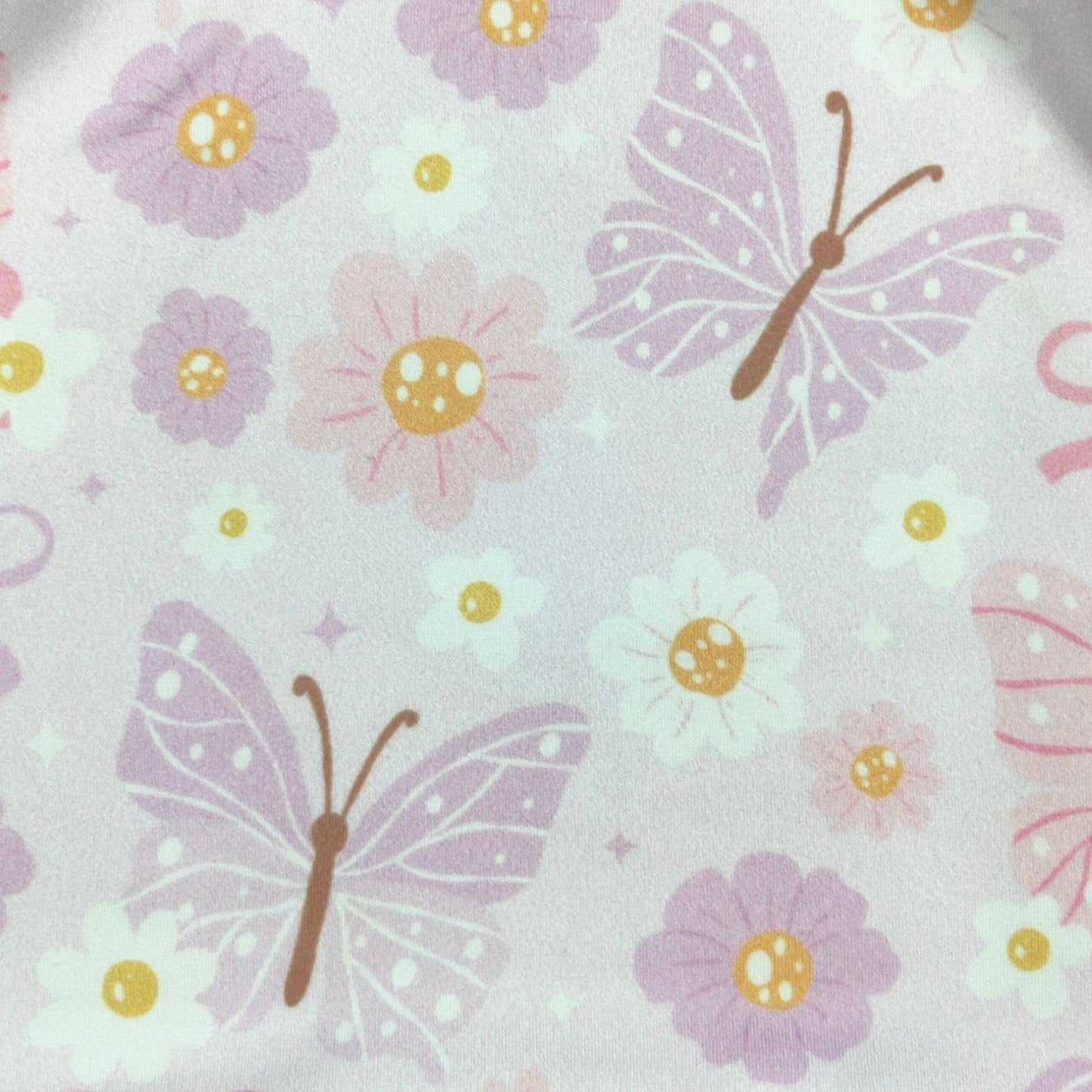 Clover Cottage - Bow Butterfly Daisy Blanket
