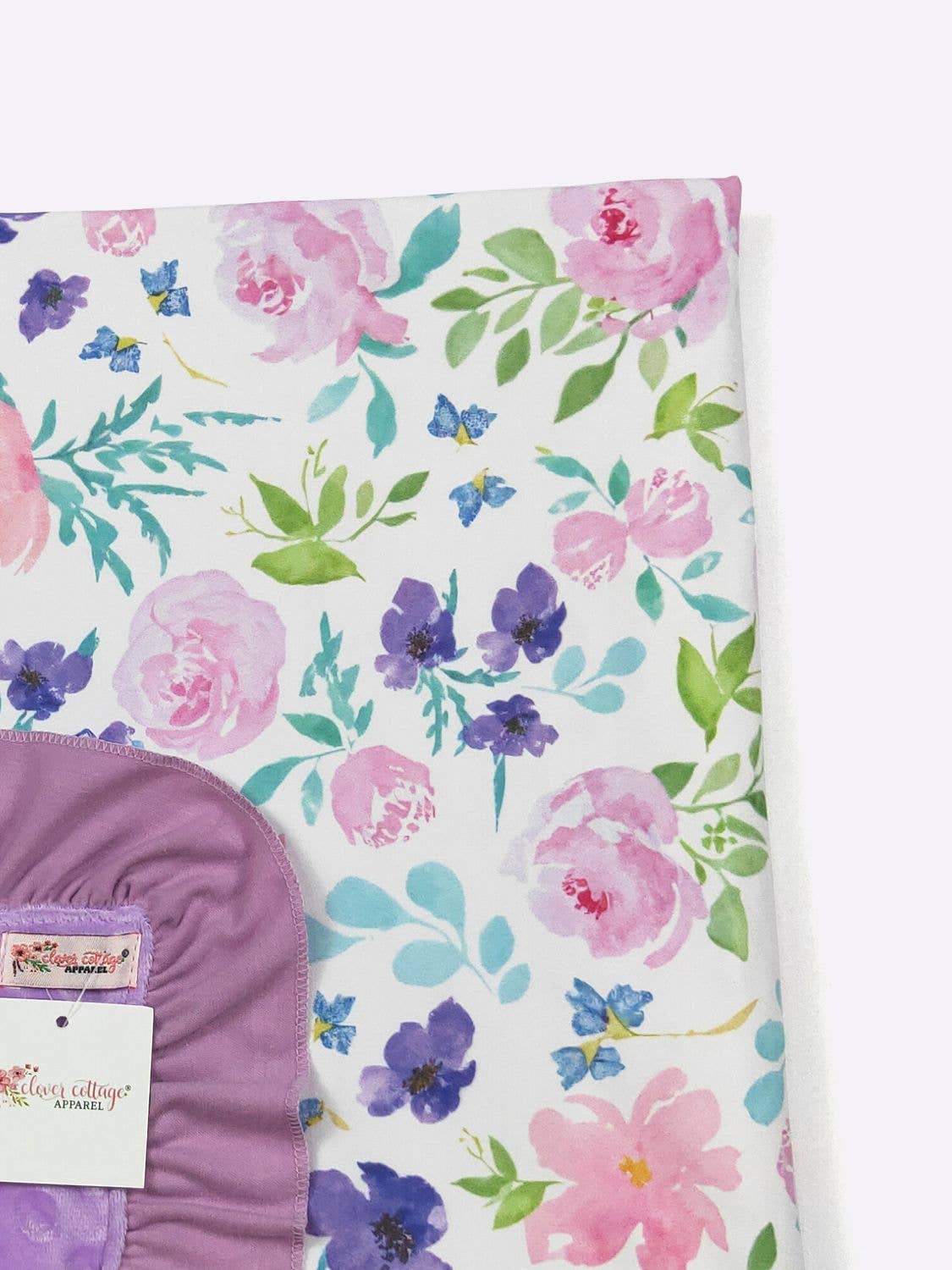 Clover Cottage - Vineyard Blanket
