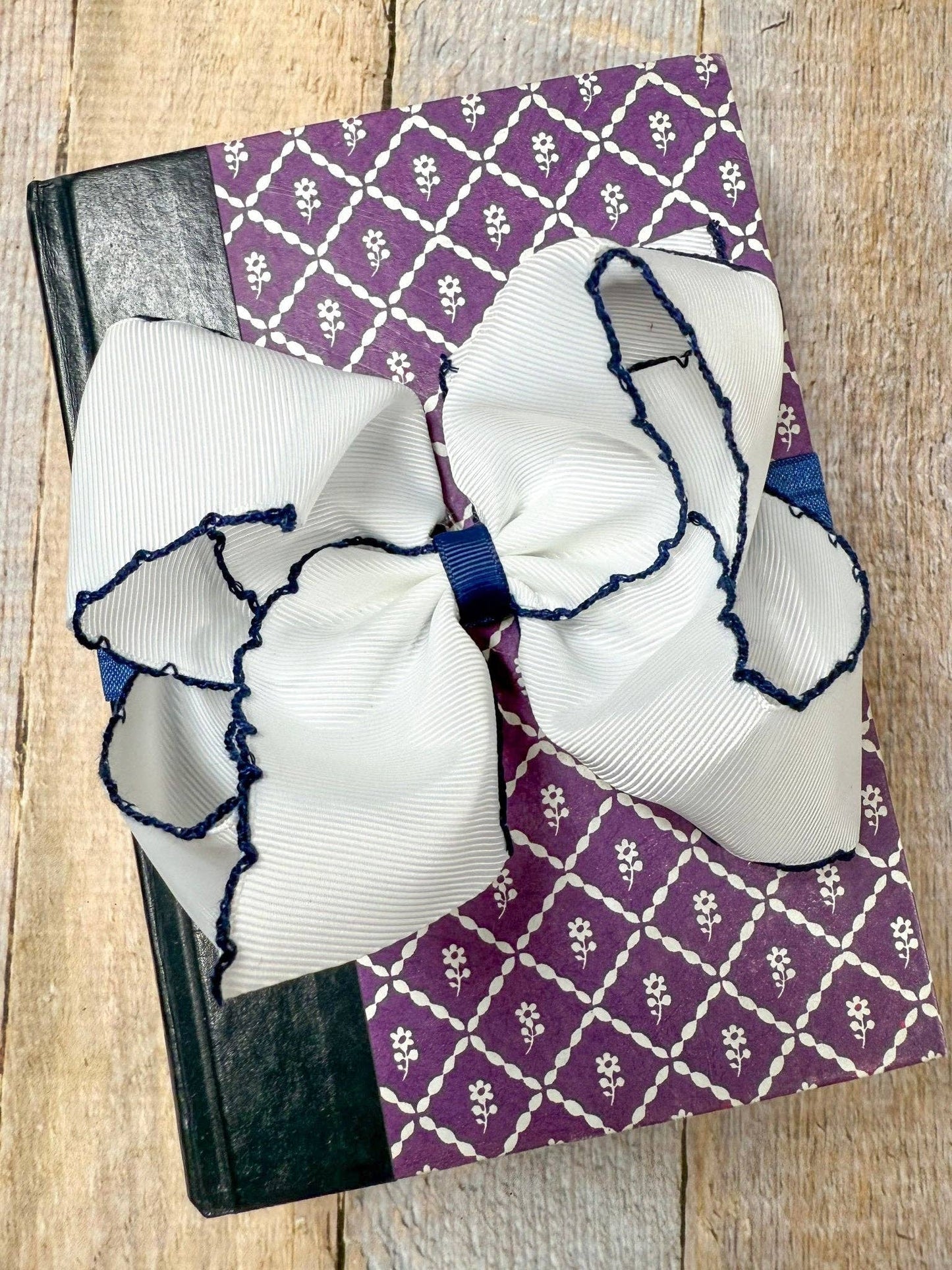 5" Classic Moonstitch Boutique Bows